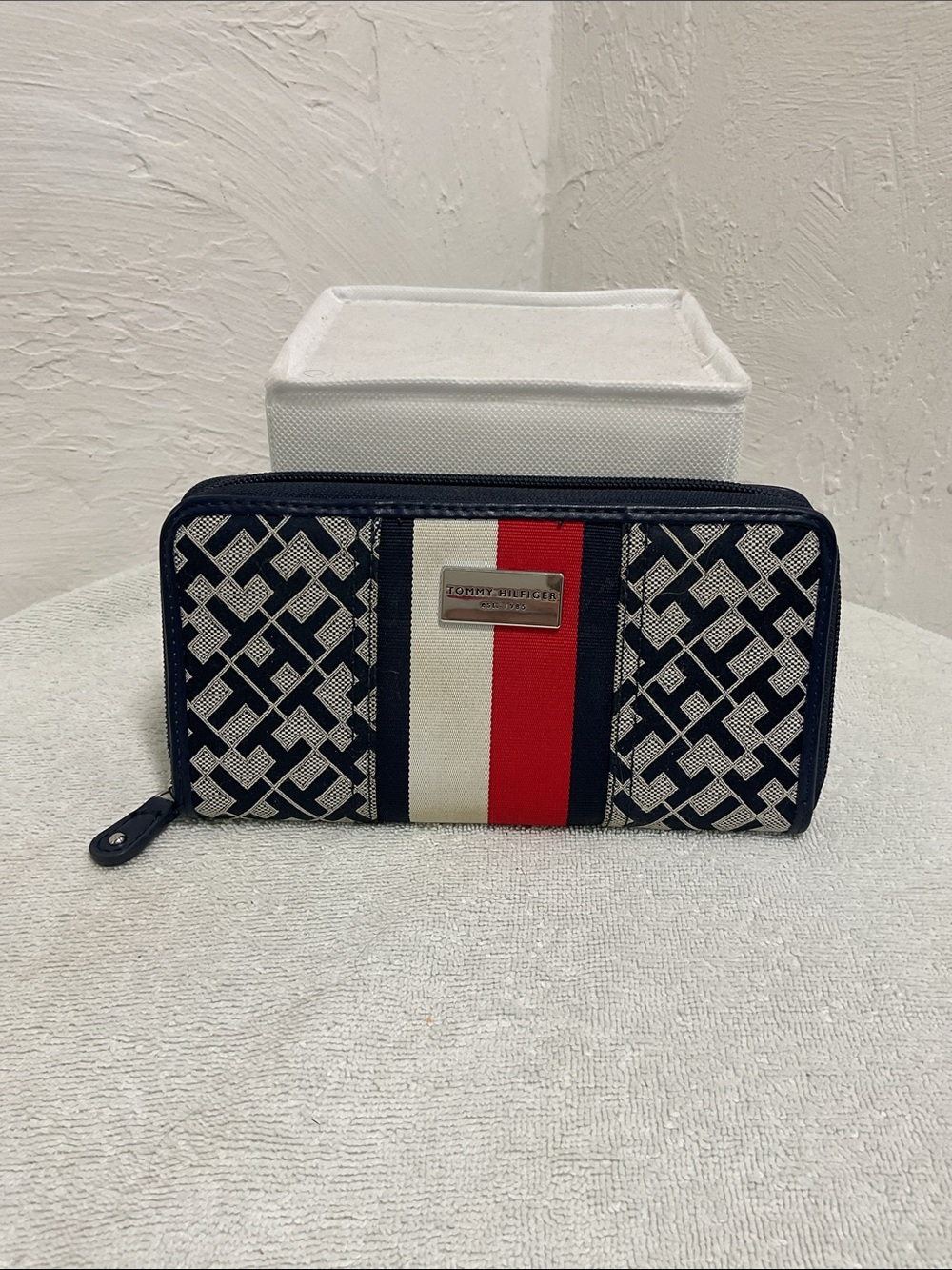 Tommy Hilfiger Monogram Zip Around Continental Wallet Navy Red White